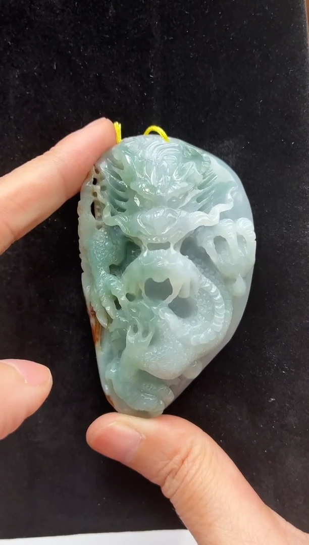 颈饰未镶嵌翡翠牌子