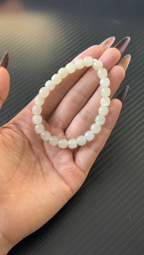 未镶嵌手串和田玉于田微色差卡7*8MS