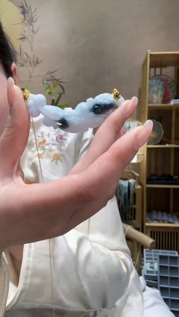 【闪购商品】翡翠颈饰未镶嵌吊坠