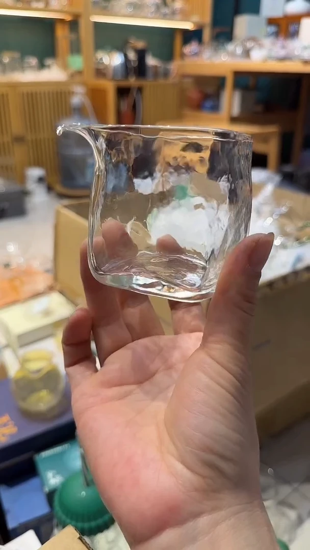 棱然公道杯