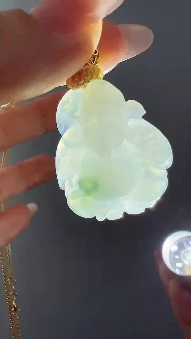 颈饰未镶嵌翡翠财神
