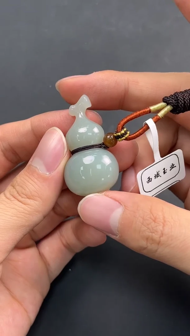 未镶嵌手串和田玉且末青白葫芦吊坠微色差