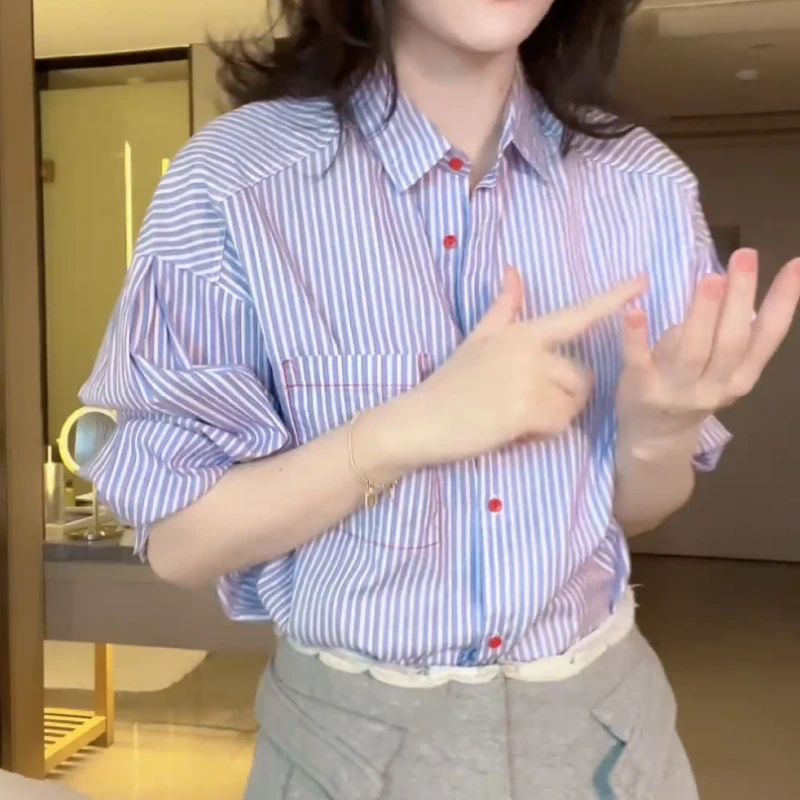 2025新款设计感百搭气质经典时尚撞色竖条纹衬衣LK2501210