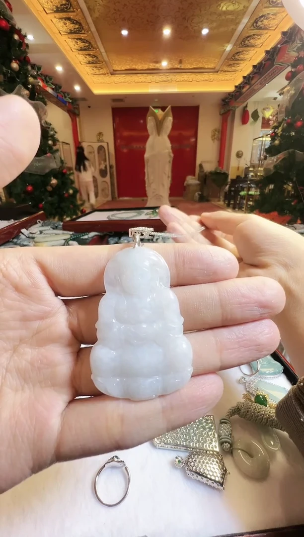 【闪购商品】翡翠吊坠(不含链)未镶嵌翡翠