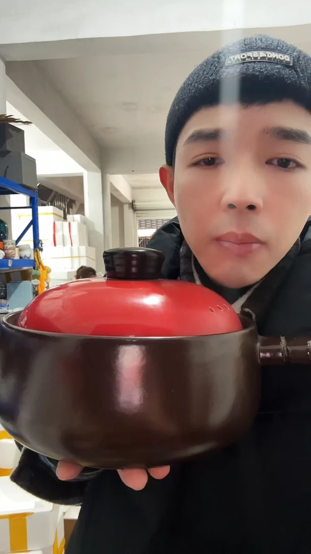 【闪购商品】瓷片红色3升砂锅红色3升砂锅