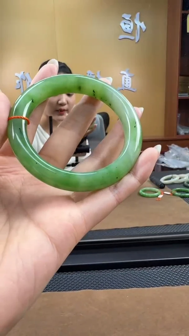 颈饰未镶嵌和田玉手镯59