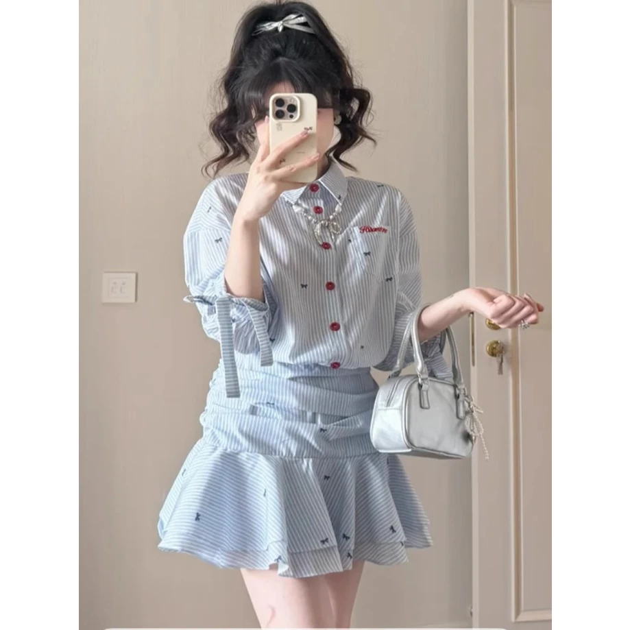 蓝色翻领中袖条纹衬衫连衣裙女夏季学院风收腰显瘦荷叶边百褶短裙