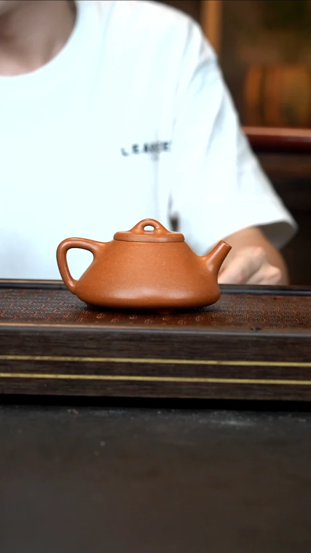 茶壶紫砂LCC    金降坡    子冶石瓢    220cc