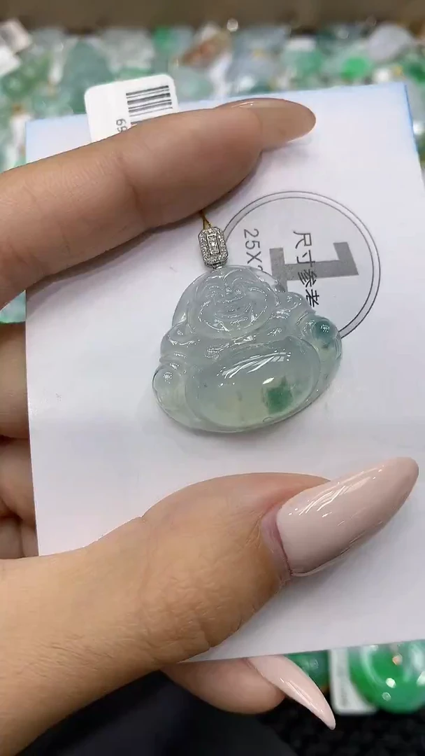颈饰18K金镶嵌翡翠111111111111