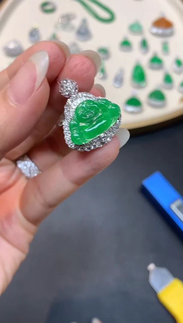 吊坠(不含链)18K金镶嵌翡翠S176|19800