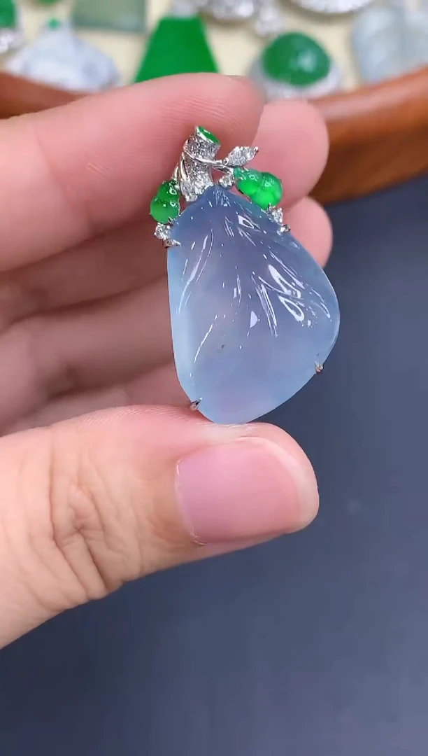 颈饰18K金镶嵌翡翠638-中国好珍宝