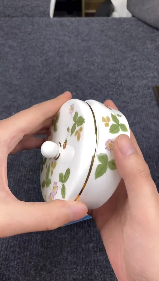 瓷片手工商品，没有品牌