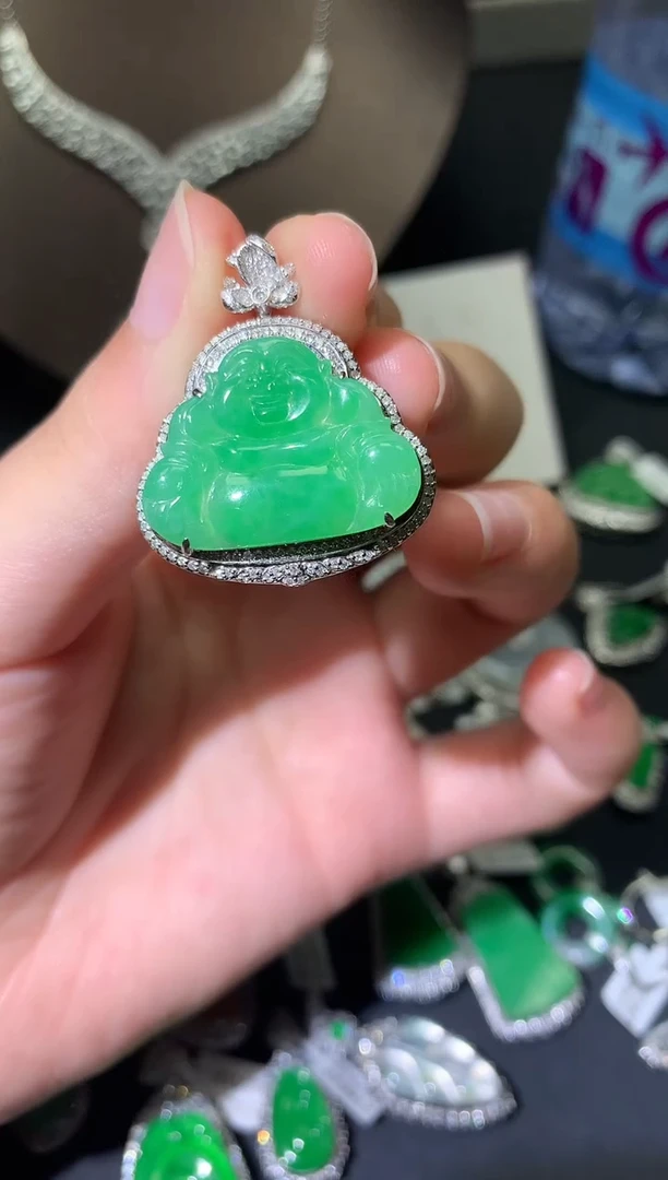 翡翠18K金镶嵌吊坠(不含链)吊坠