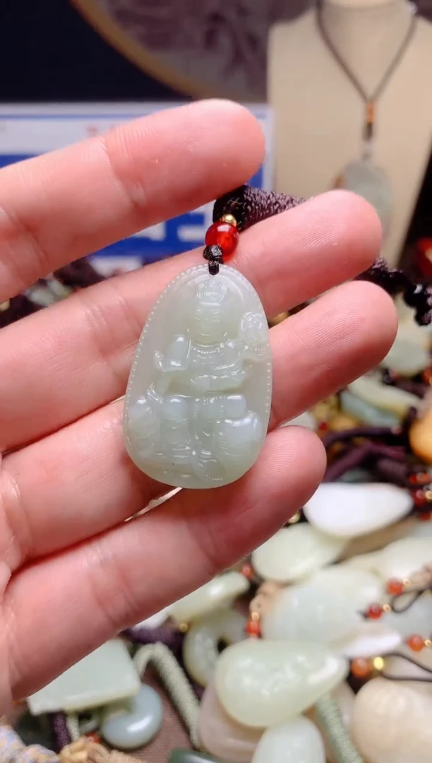 和田玉未镶嵌颈饰1