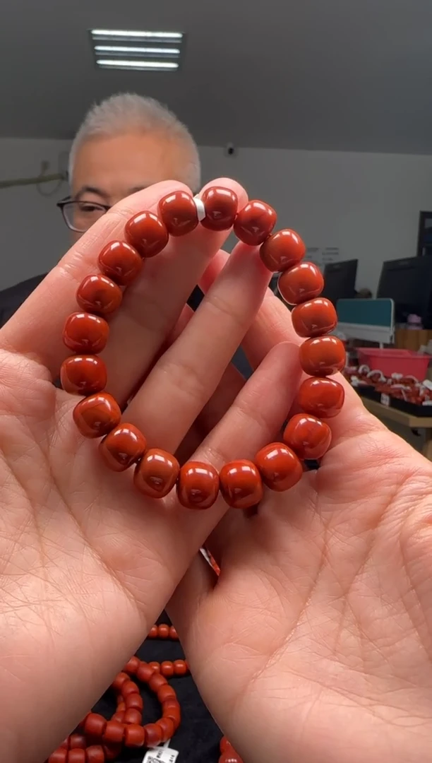 【闪购商品】南红玛瑙11mm瓦西手串老型未镶嵌多样性发一件