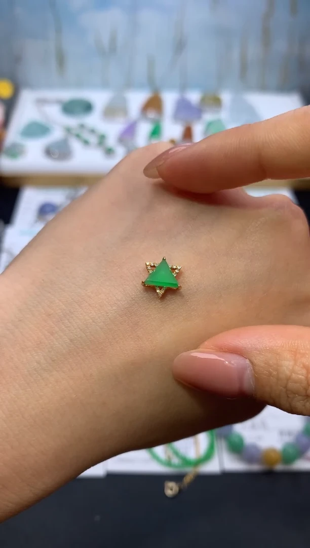 【闪购商品】定制翡翠18K金镶嵌模式推广期24小时鉴赏期