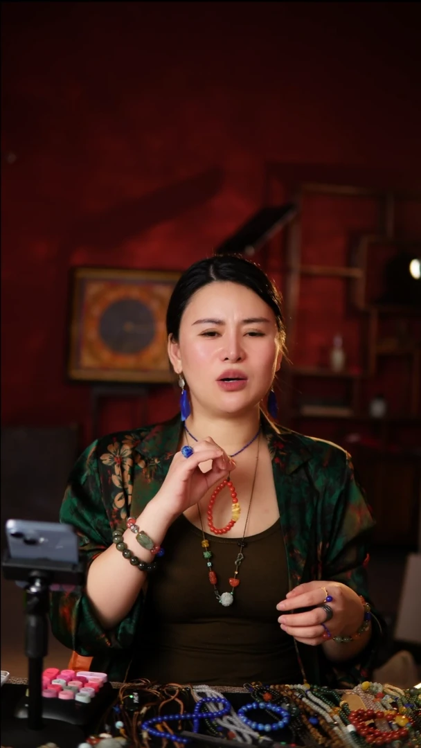 无非金属手串111