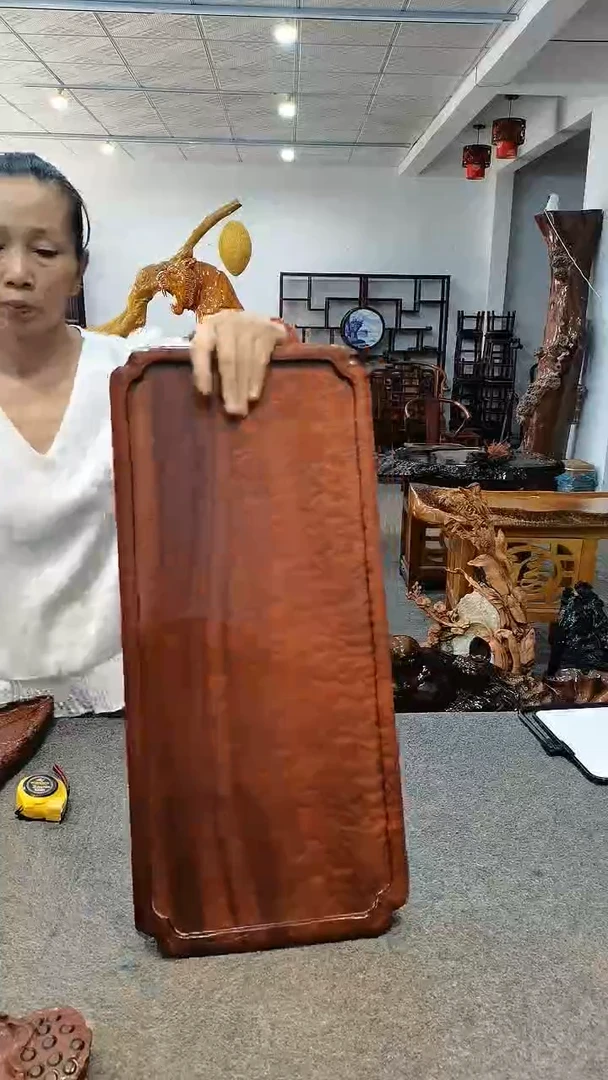 木品**业干泡，金丝花梨