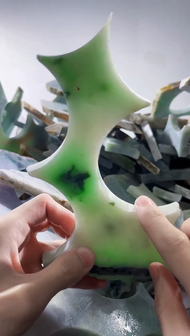 裸石翡翠缅甸翡翠A货文8013