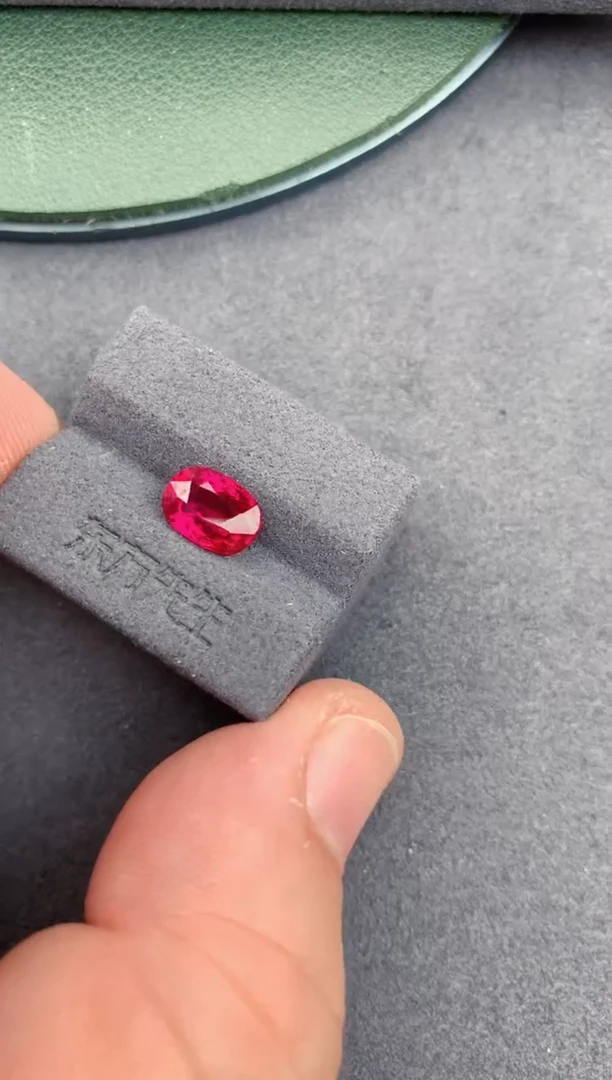 裸石红宝石2.1ct 无烧鸽血红红宝石  定制