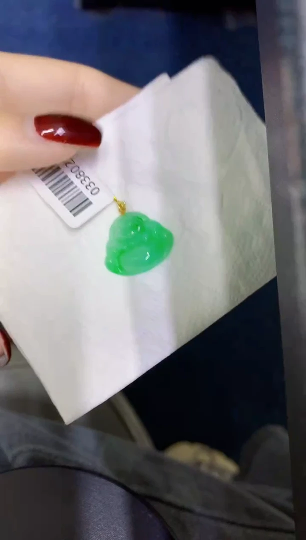 颈饰18K金镶嵌翡翠缅甸天然翡翠A货