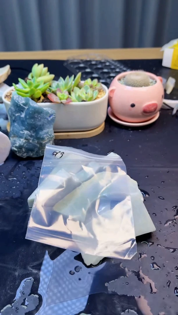 翡翠未镶嵌颈饰圣**雕019天然缅甸A货翡翠