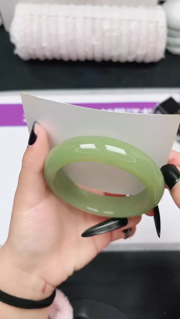 未镶嵌手镯石英质玉67-57