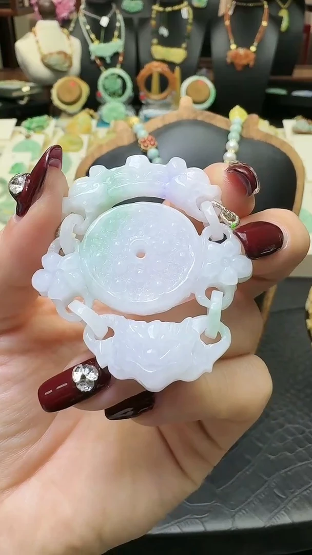 【闪购商品】翡翠颈饰未镶嵌天然翡翠镂空牌