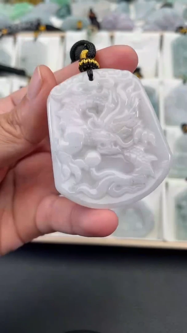 颈饰未镶嵌翡翠天然缅甸翡翠A货235