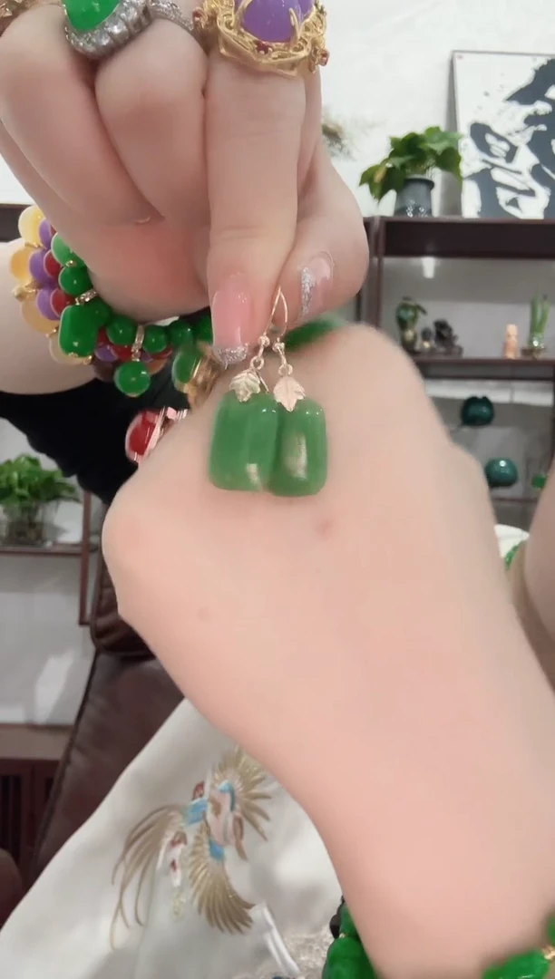 未镶嵌和田玉耳饰无事牌耳坠