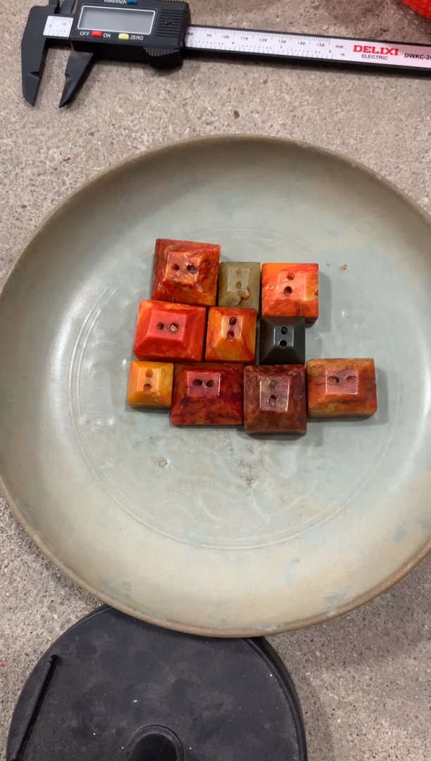 瓷片鹏**哥当代陶瓷工艺品