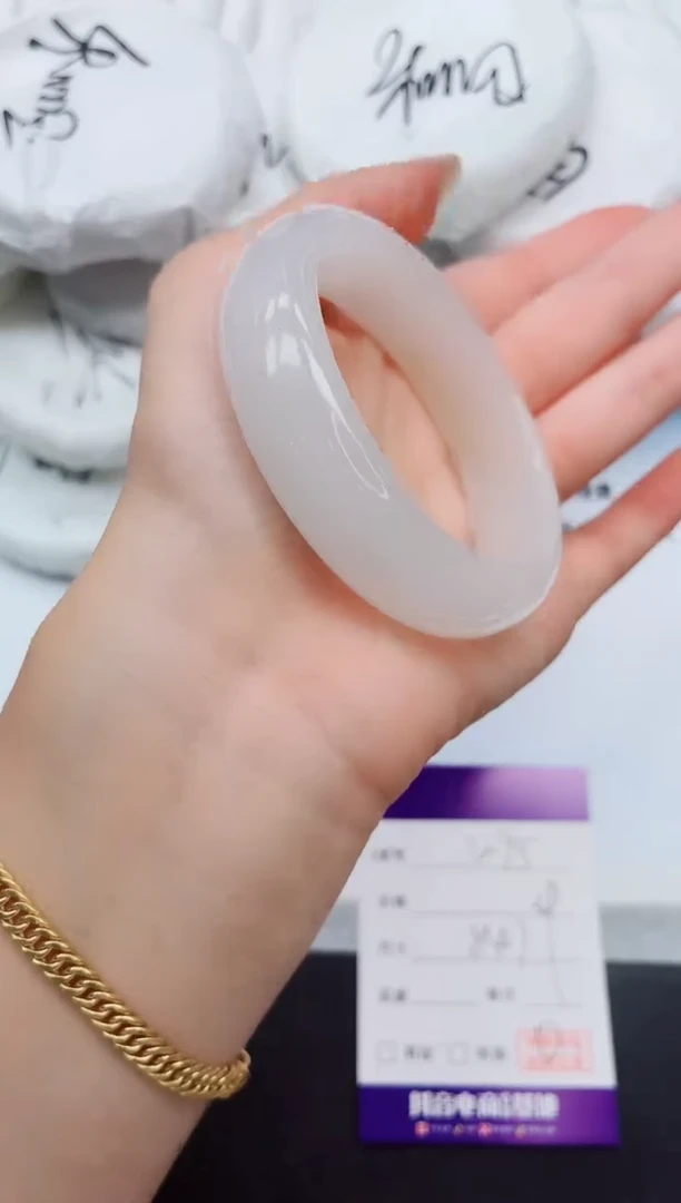 未镶嵌手镯石英质玉3K95-54