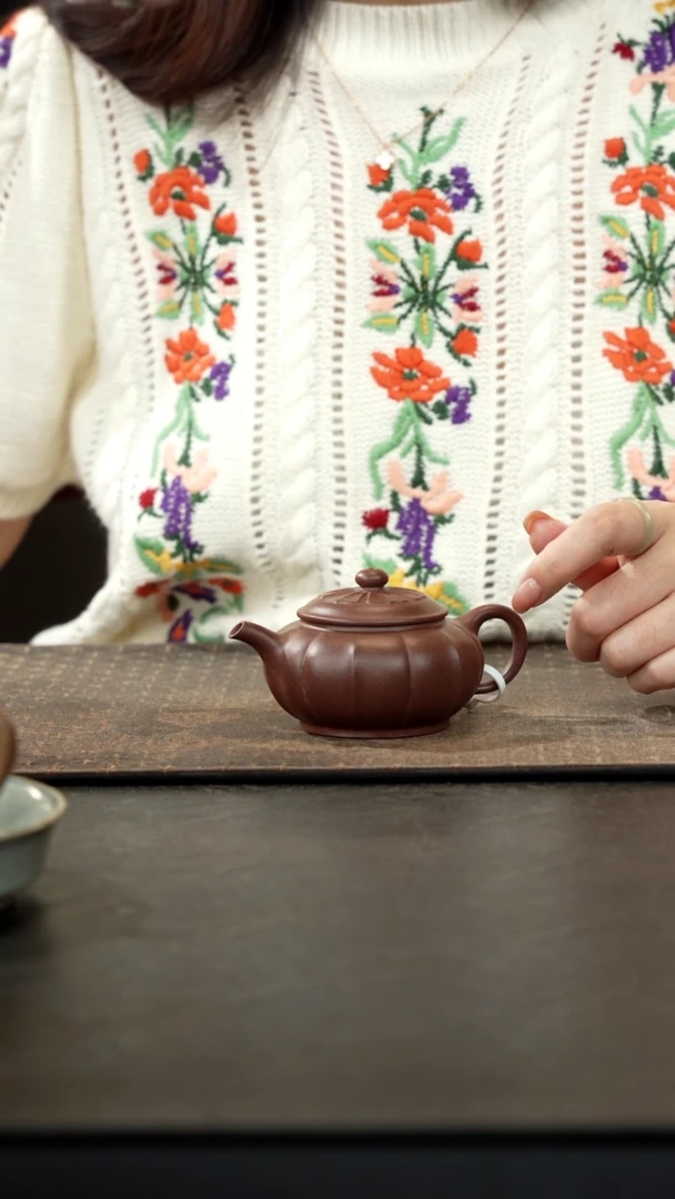 茶壶紫砂老紫泥华彩壶150cc