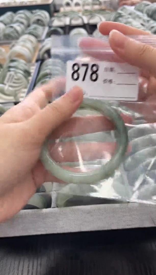 石英质玉手镯未镶嵌878