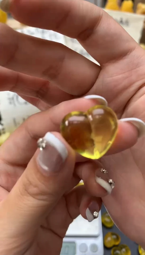 琥珀未镶嵌珠宝奇石033琥珀蜜蜡微瑕