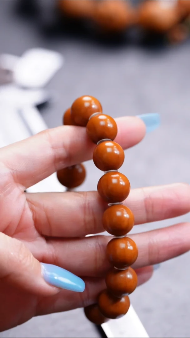 【闪购商品】橄榄核吊坠橄榄核