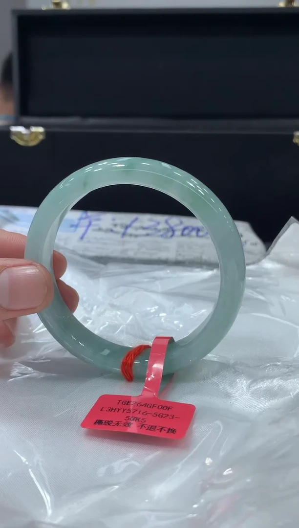 未镶嵌手镯翡翠翡翠手镯