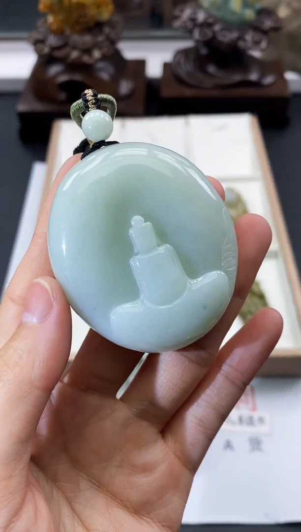 颈饰未镶嵌翡翠天然缅甸A货翡翠