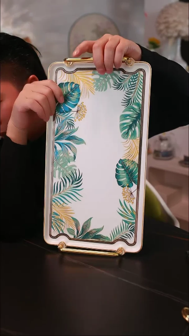 【闪购商品】·…···老丛林托盘微瑕E223