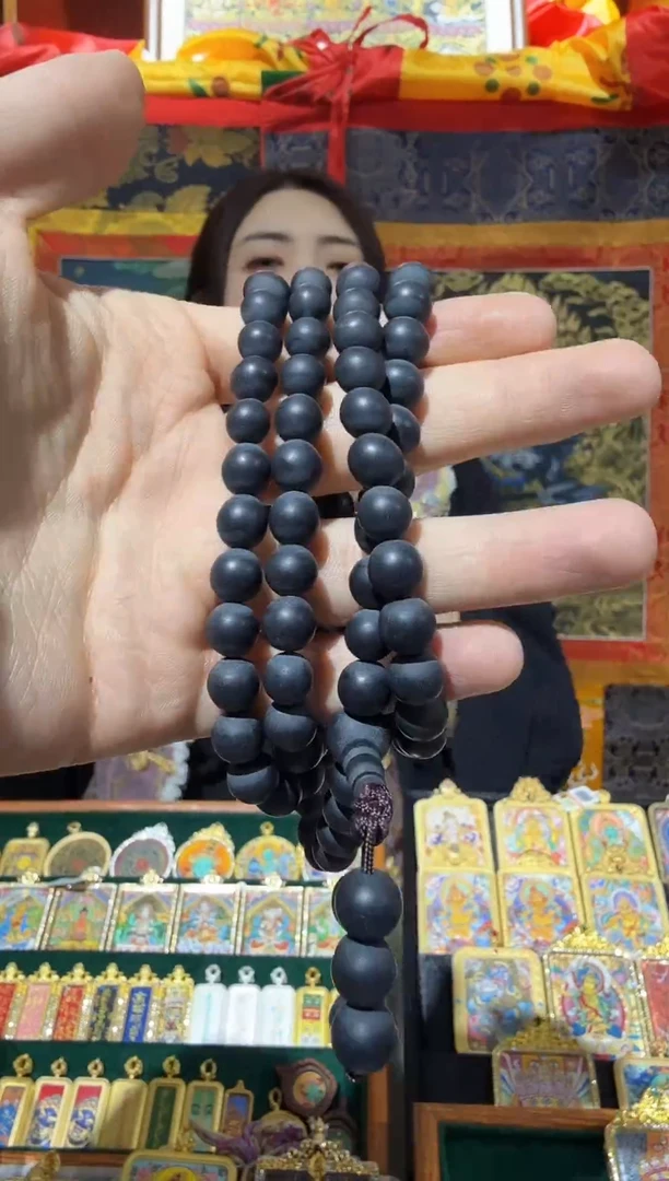 吊坠藏和药珀-纯手绘唐卡拉萨直发