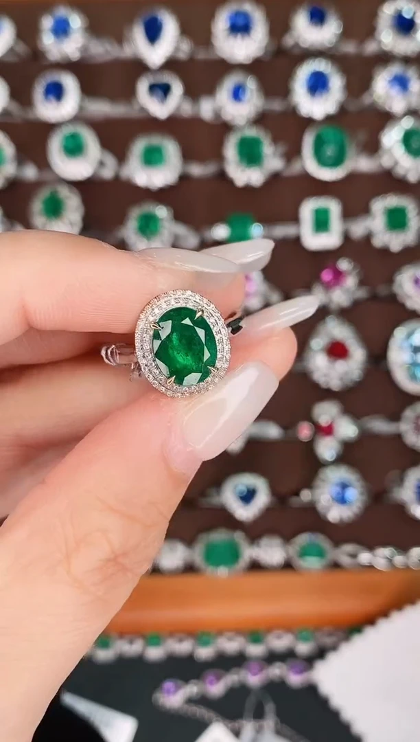 【闪购商品】祖母绿18k金戒指18K金镶嵌2.3克拉