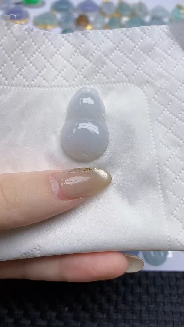 【闪购商品】翡翠颈饰未镶嵌天然A货翡翠