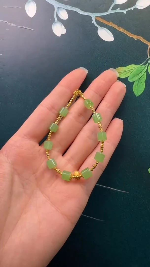 18K金镶嵌手链和田玉手链