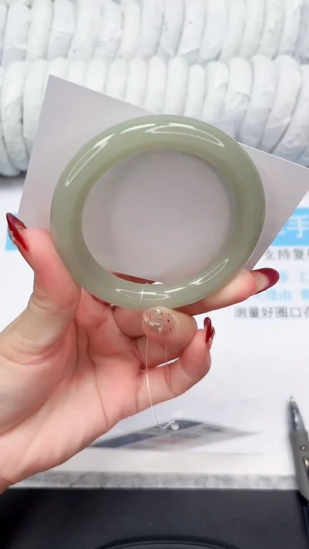 未镶嵌手镯石英质玉45-53DY