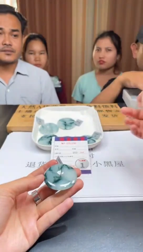 定制翡翠未镶嵌未抛光毛货多样性发其一拍一发一1250