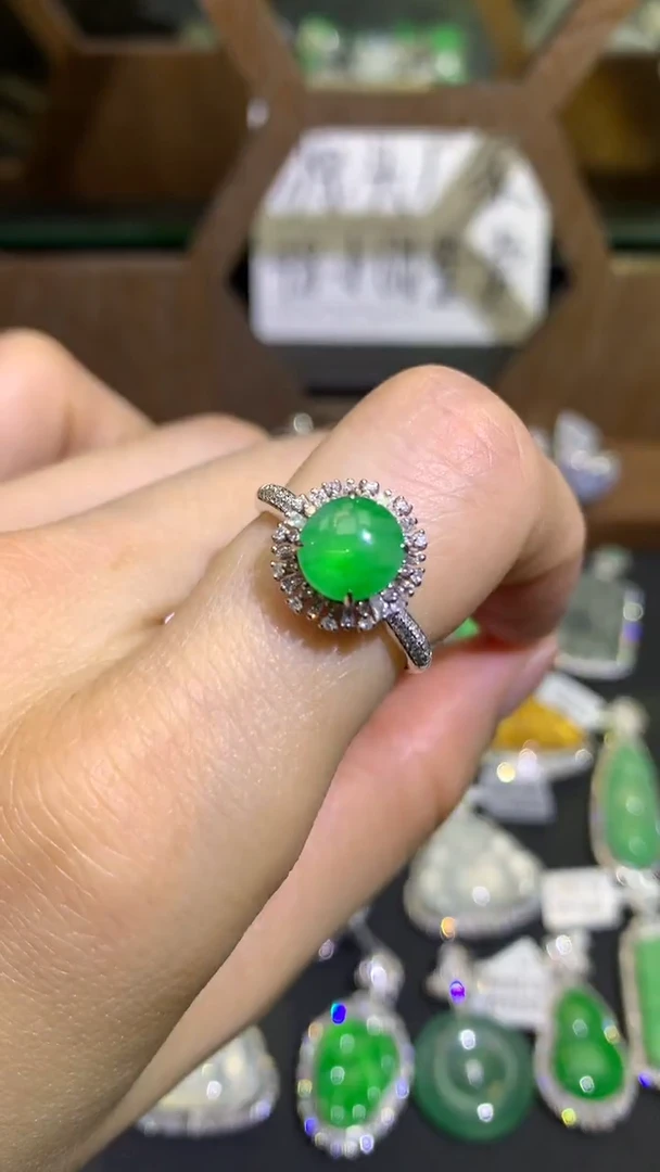 翡翠18K金镶嵌吊坠(不含链)戒指