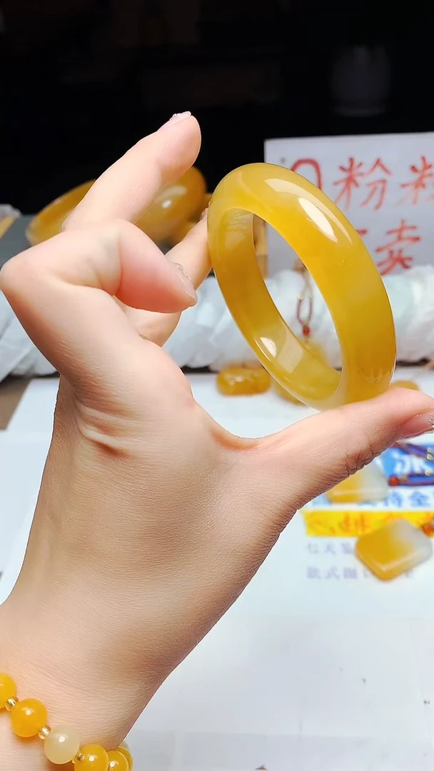石英质玉手镯未镶嵌57-5859