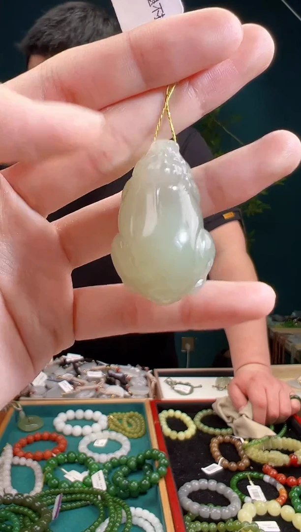 颈饰未镶嵌和田玉多样性发货 拍一单发一个