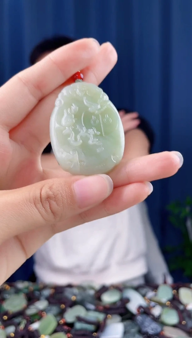 未镶嵌和田玉挂件拍一发一，多样性发货