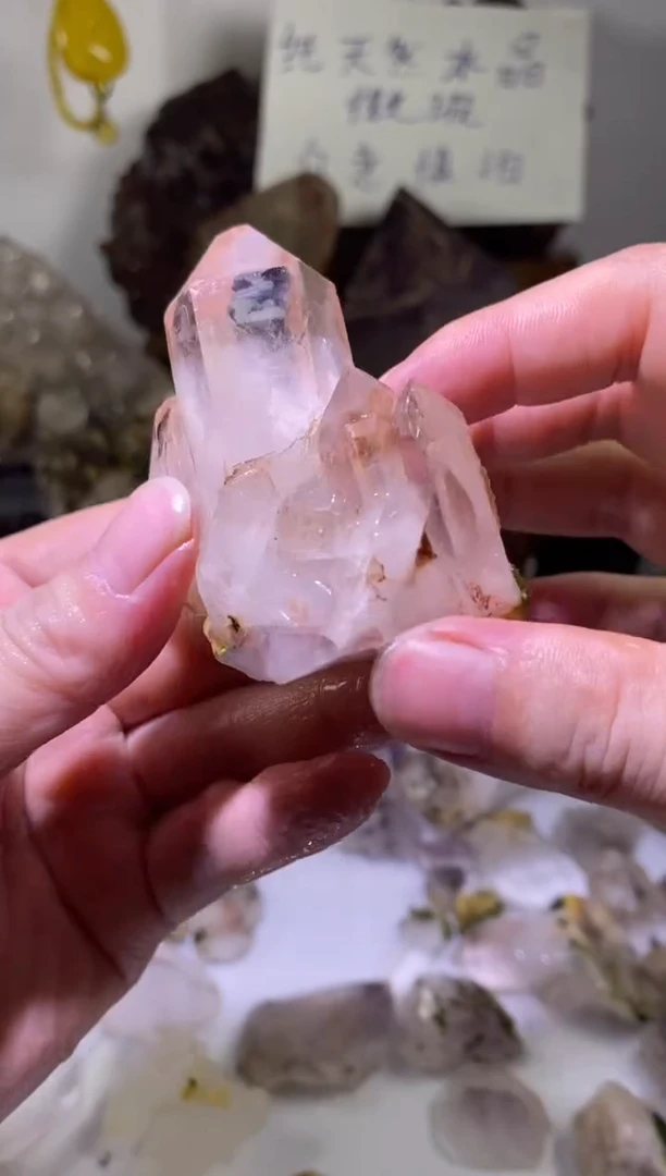 未镶嵌珠宝半成品水晶73号102g粉色四川超七花园水晶